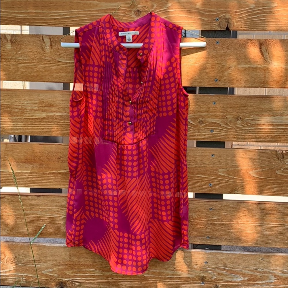 Sleeveless Blouse